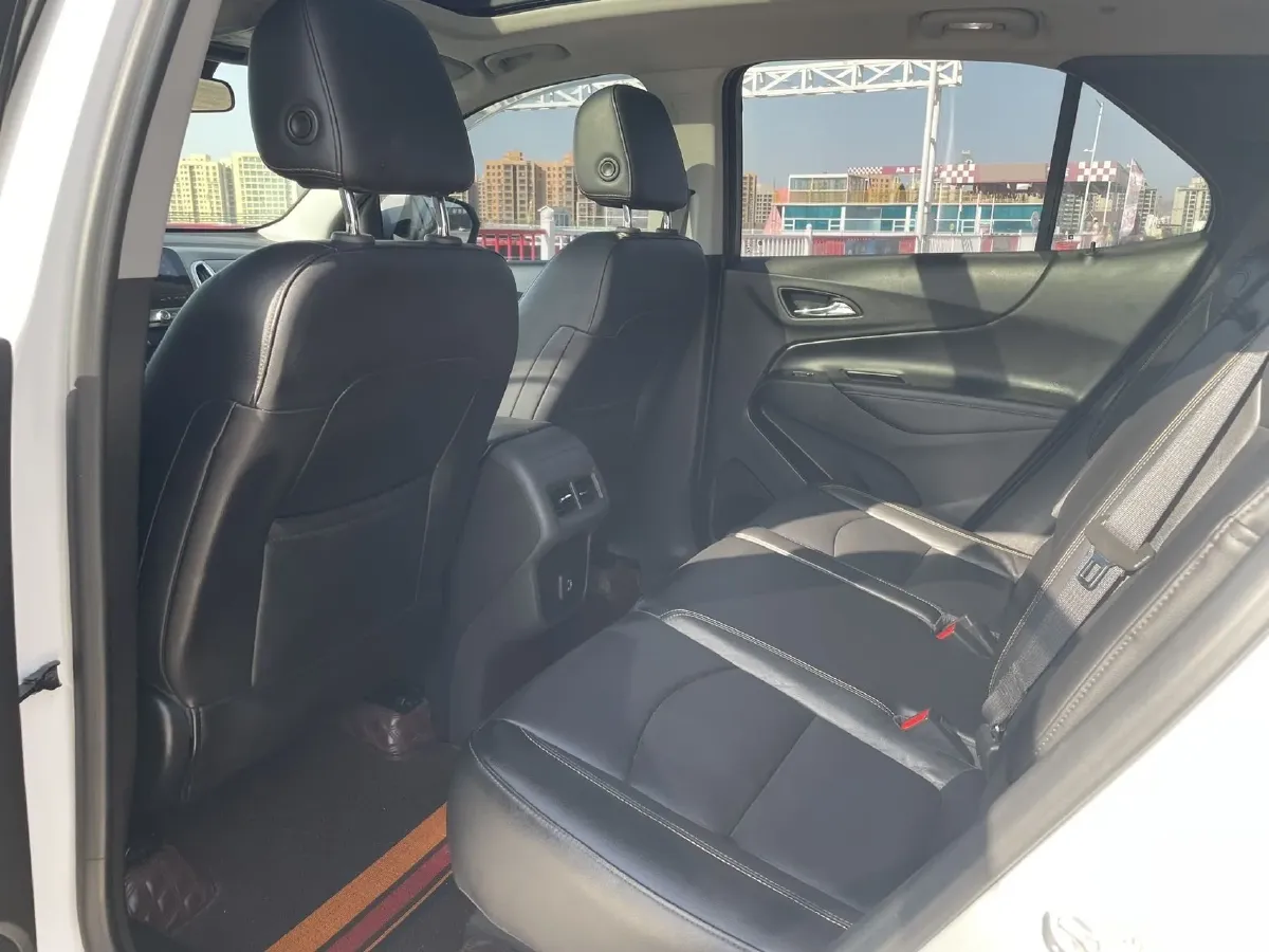 2019 Chevrolet Equinox 1.5T 180HP L4 6AT,autocango,china used car exporter,china ev exporter,chinese used car exporter,chinese used ev exporter