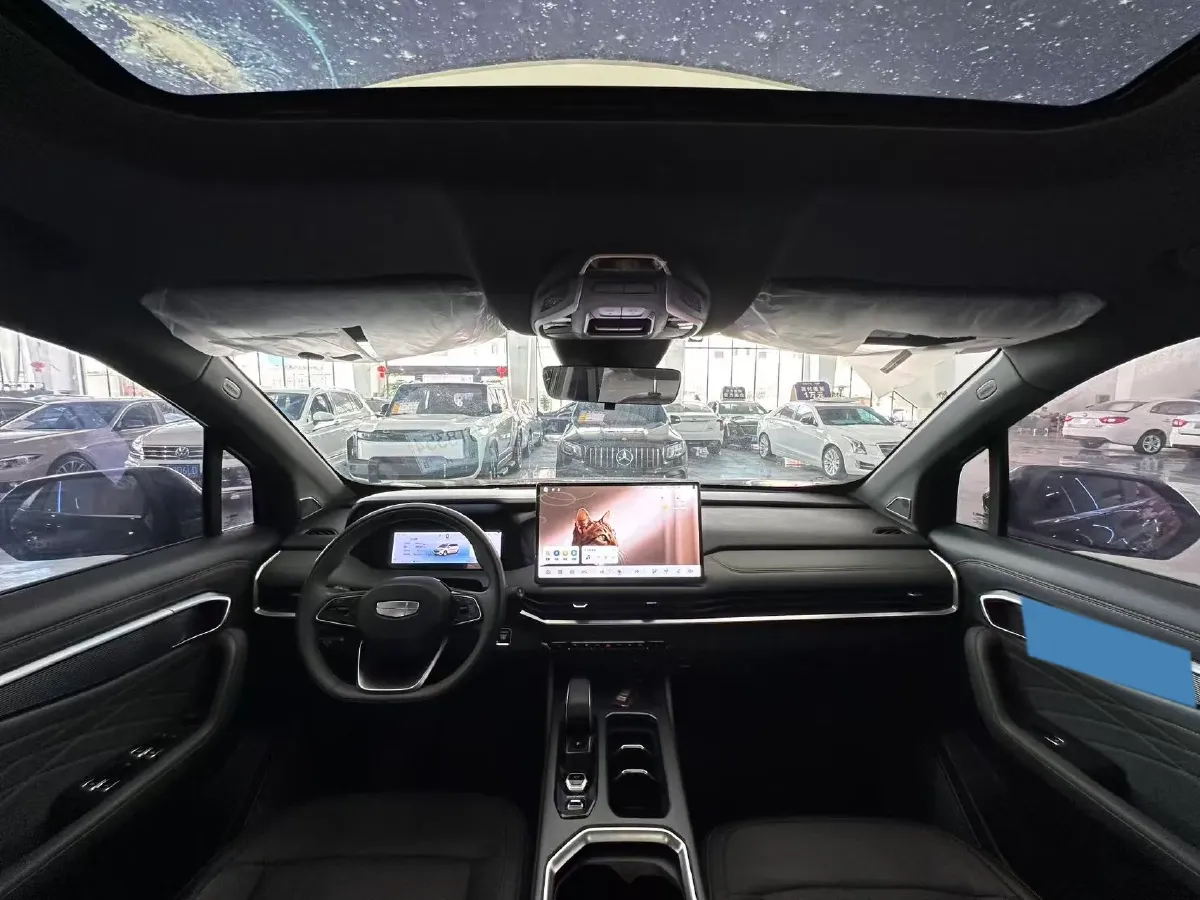 2024 Geely Okavango L 2.0T 218HP L4 7DCT,autocango,china used car exporter,china ev exporter,chinese used car exporter,chinese used ev exporter