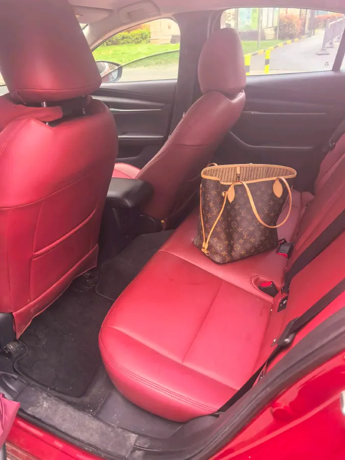 2020 Mazda 3 Axela 1.5L 117HP L4 6AT,autocango,china used car exporter,china ev exporter,chinese used car exporter,chinese used ev exporter