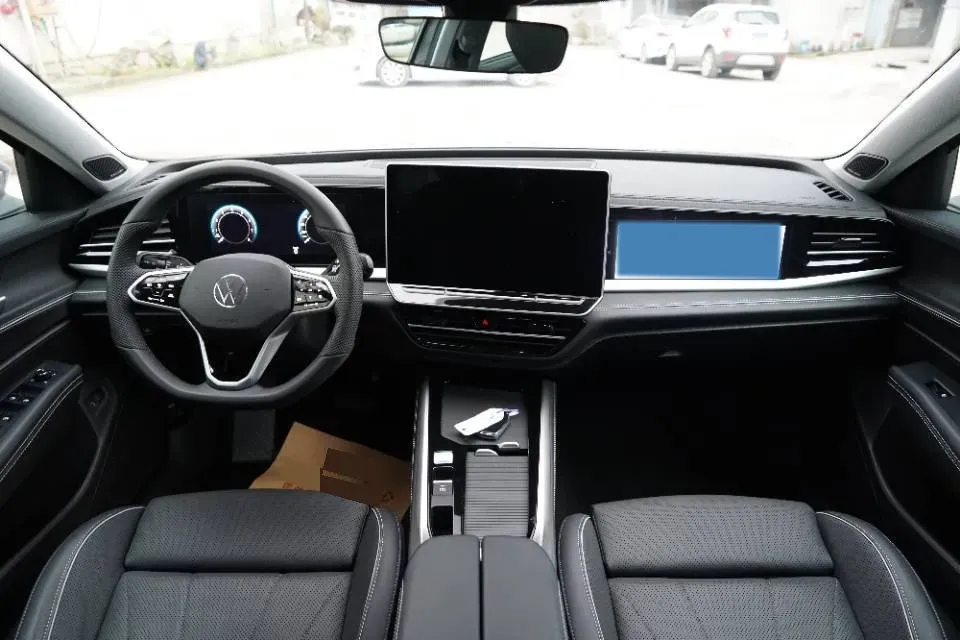 2025 Volkswagen Passat 2.0T 220HP L4 7DCT,autocango,china used car exporter,china ev exporter,chinese used car exporter,chinese used ev exporter