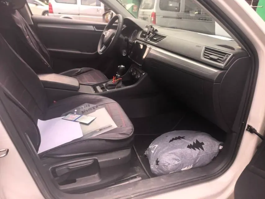 2018 Skoda Superb 1.8T 180HP L4 7DCT,autocango,china used car exporter,china ev exporter,chinese used car exporter,chinese used ev exporter