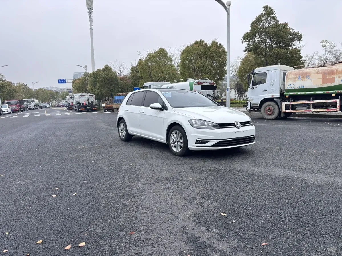 2018 Volkswagen Golf 1.4T 131HP L4 7DCT,autocango,china used car exporter,china ev exporter,chinese used car exporter,chinese used ev exporter