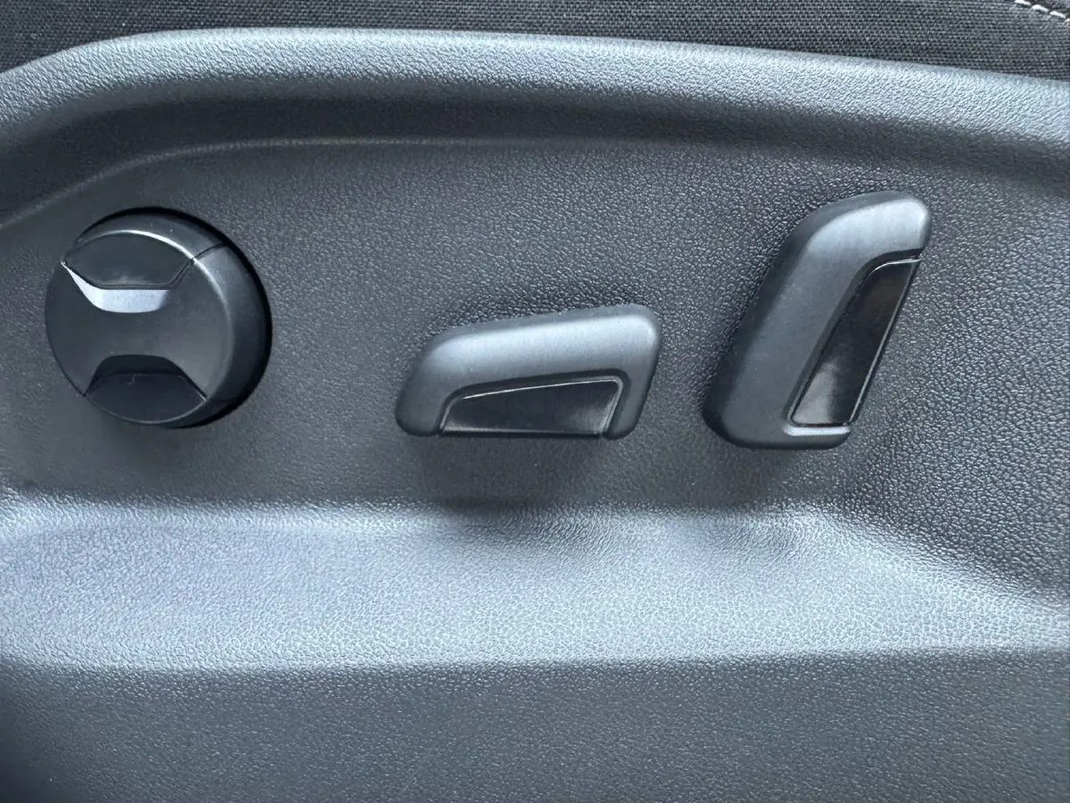 2022 Volkswagen T-Roc 1.4T 150HP L4 7DCT,autocango,china used car exporter,china ev exporter,chinese used car exporter,chinese used ev exporter