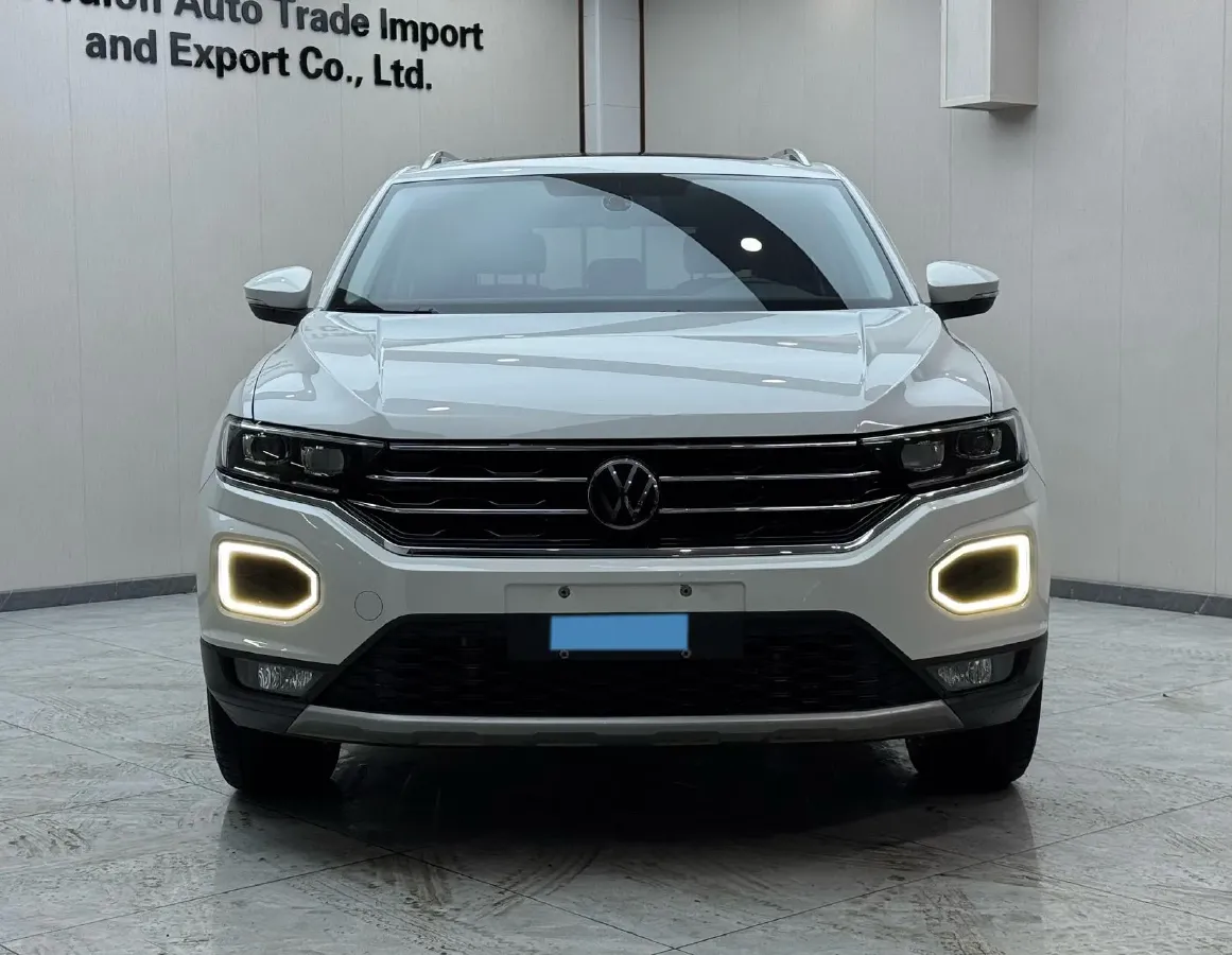 2022 Volkswagen T-Roc 1.4T 150HP L4 7DCT,autocango,china used car exporter,china ev exporter,chinese used car exporter,chinese used ev exporter