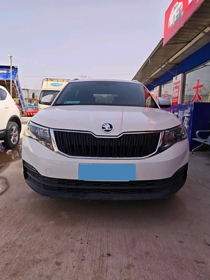 2020 Skoda Kamiq 1.5L 112HP L4 6AT,autocango,china used car exporter,china ev exporter,chinese used car exporter,chinese used ev exporter