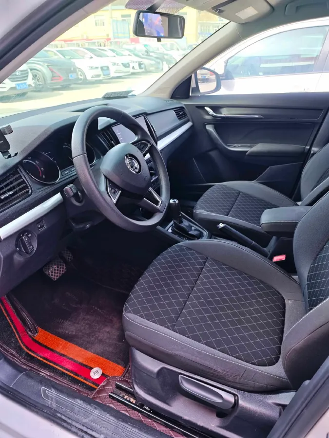 2020 Skoda Kamiq 1.5L 112HP L4 6AT,autocango,china used car exporter,china ev exporter,chinese used car exporter,chinese used ev exporter