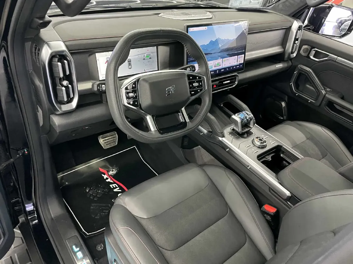 2024 Jetour Traveller 2.0T 254HP L4 7DCT,autocango,china used car exporter,china ev exporter,chinese used car exporter,chinese used ev exporter