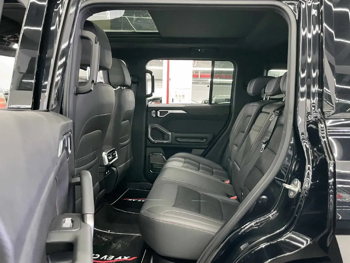 2024 Jetour Traveller 2.0T 254HP L4 7DCT,autocango,china used car exporter,china ev exporter,chinese used car exporter,chinese used ev exporter