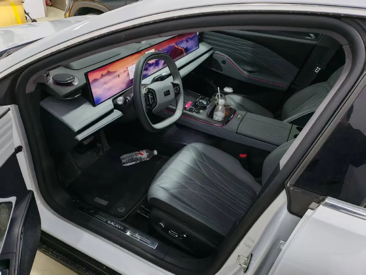 2025 MAXUS InterstellarX 2.5T 224HP L4 8AT,autocango,china used car exporter,china ev exporter,chinese used car exporter,chinese used ev exporter