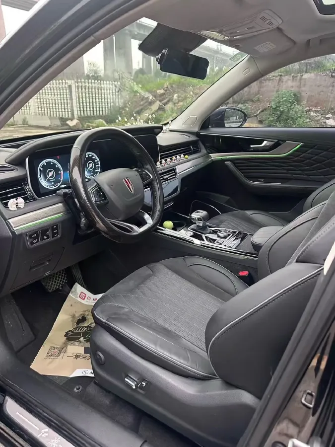 2022 HongQi HS5 2.0T 224HP L4 6AT,autocango,china used car exporter,china ev exporter,chinese used car exporter,chinese used ev exporter