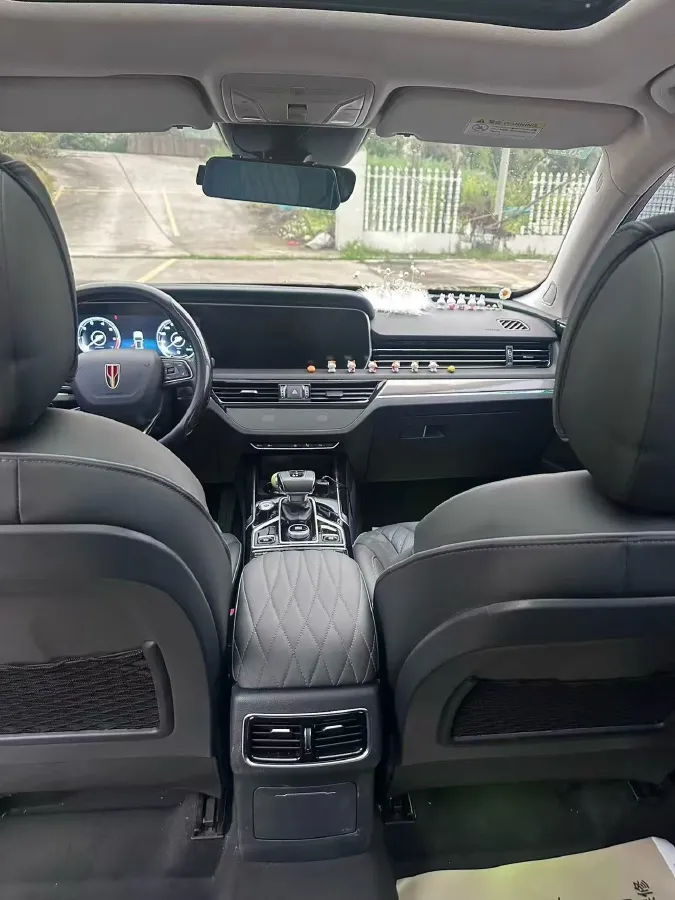 2022 HongQi HS5 2.0T 224HP L4 6AT,autocango,china used car exporter,china ev exporter,chinese used car exporter,chinese used ev exporter