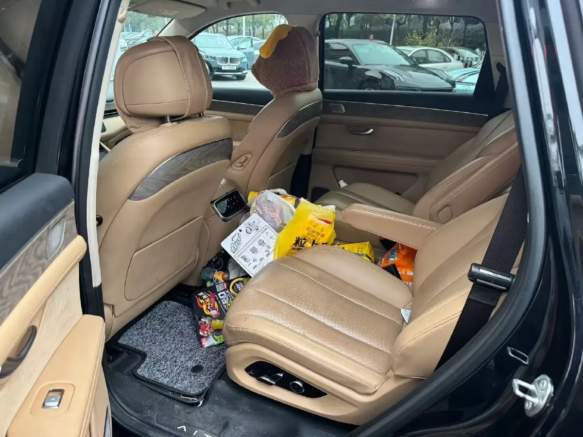 2022 Volvo S60 2.0T 197HP L4 8AT,autocango,china used car exporter,china ev exporter,chinese used car exporter,chinese used ev exporter