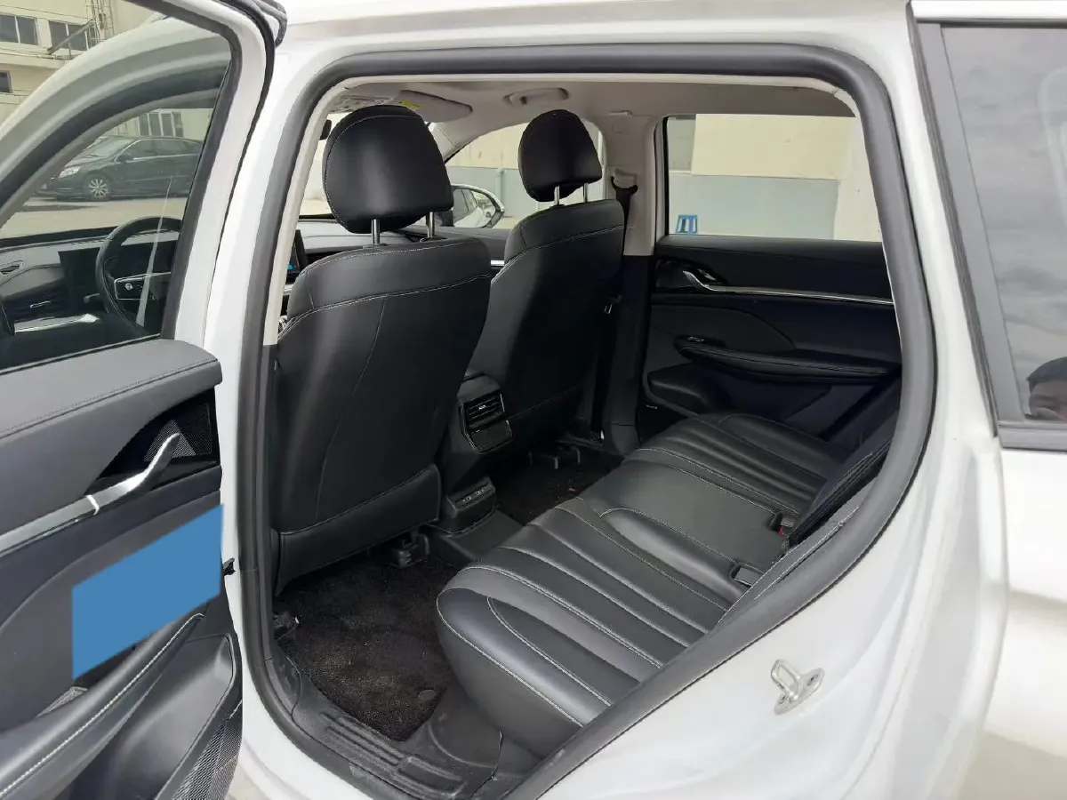 2022 Roewe RX5 MAX 1.5T 181HP L4 6AT,autocango,china used car exporter,china ev exporter,chinese used car exporter,chinese used ev exporter