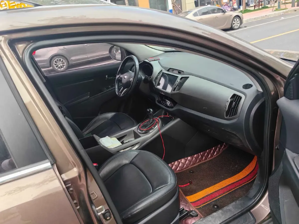 2016 Kia Sportage R 2.0L 165HP L4 6AT,autocango,china used car exporter,china ev exporter,chinese used car exporter,chinese used ev exporter