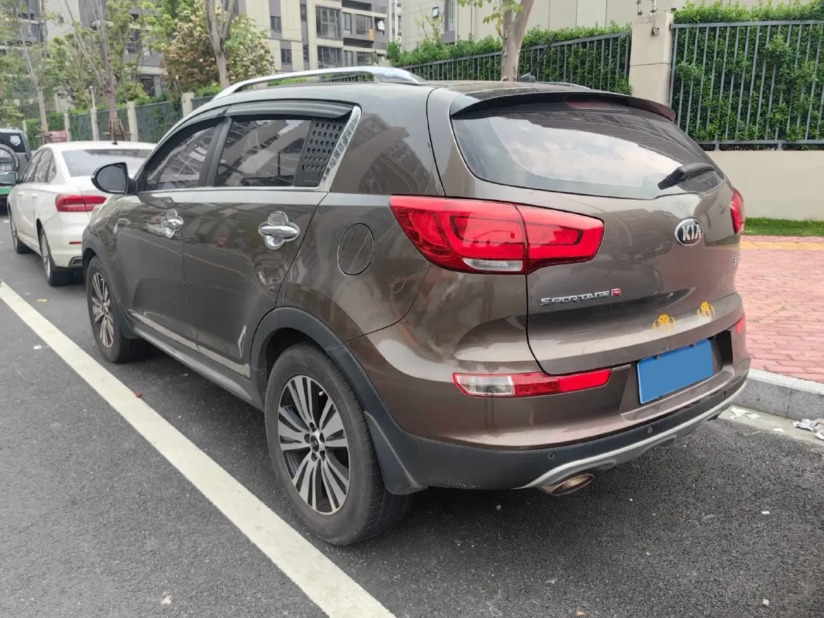 2016 Kia Sportage R 2.0L 165HP L4 6AT,autocango,china used car exporter,china ev exporter,chinese used car exporter,chinese used ev exporter