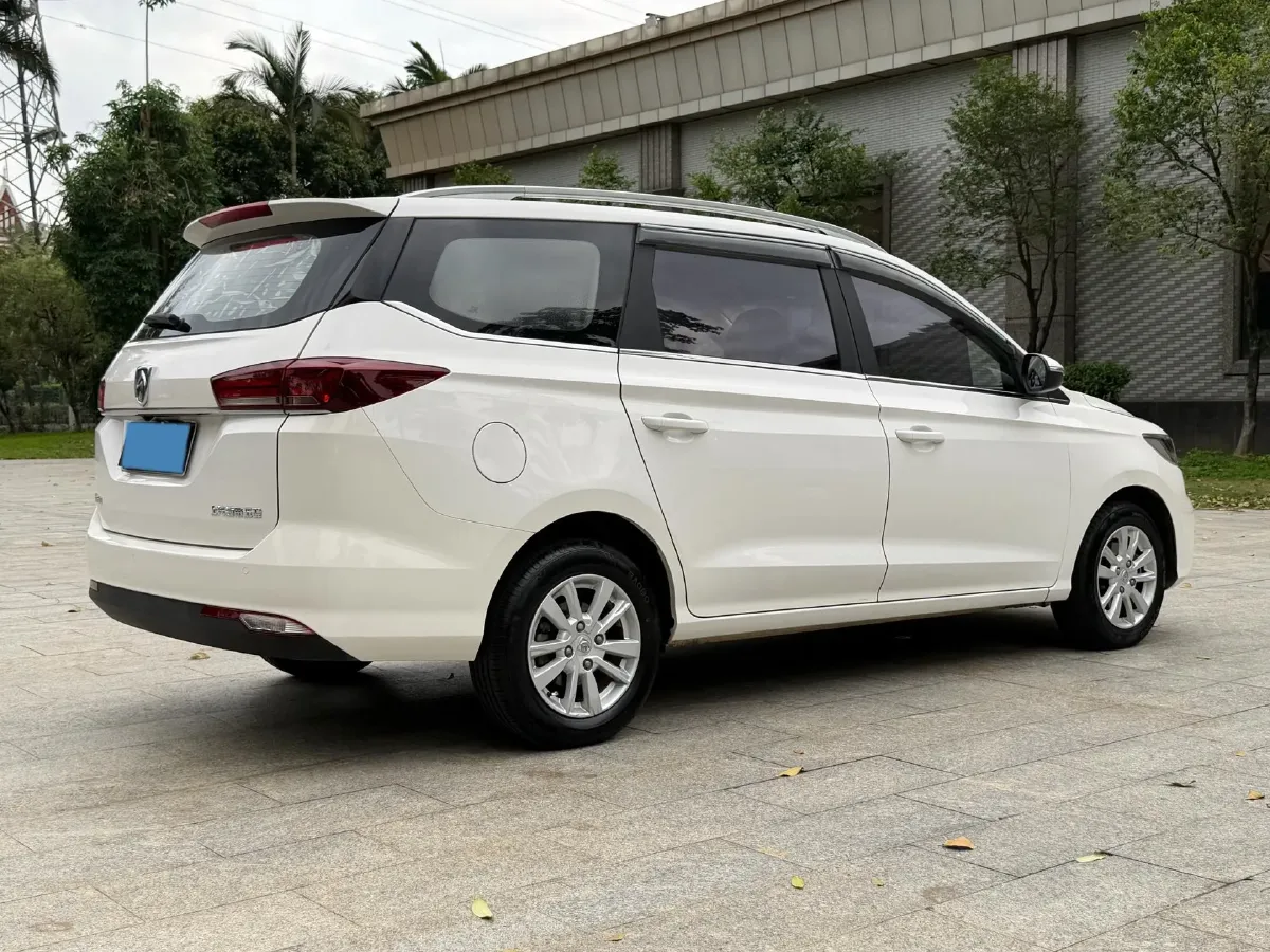 2018 BaoJun 360 1.5L 112HP L4 6MT,autocango,china used car exporter,china ev exporter,chinese used car exporter,chinese used ev exporter