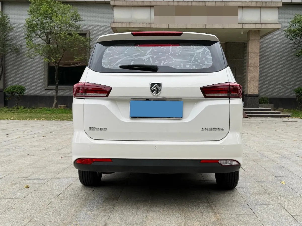 2018 BaoJun 360 1.5L 112HP L4 6MT,autocango,china used car exporter,china ev exporter,chinese used car exporter,chinese used ev exporter