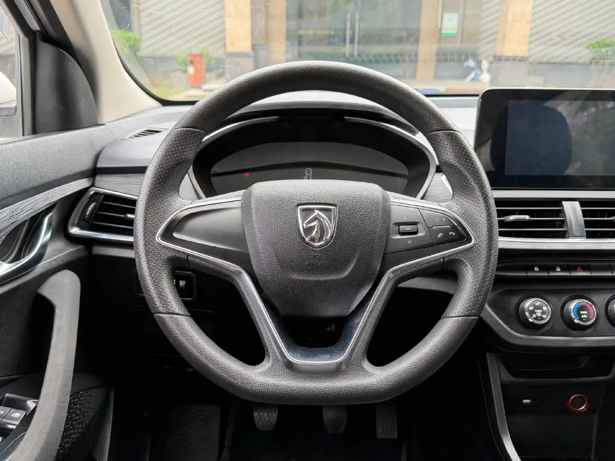 2018 BaoJun 360 1.5L 112HP L4 6MT,autocango,china used car exporter,china ev exporter,chinese used car exporter,chinese used ev exporter