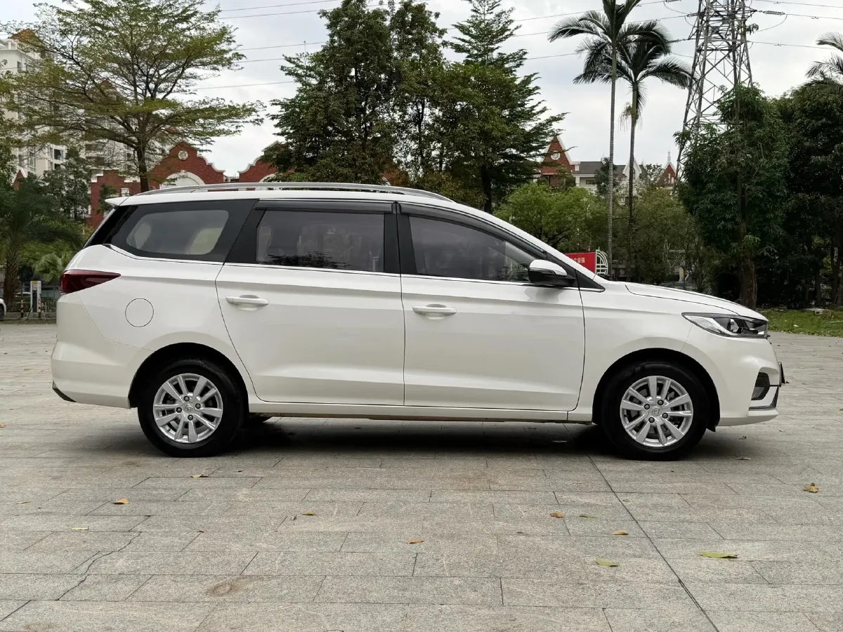 2018 BaoJun 360 1.5L 112HP L4 6MT,autocango,china used car exporter,china ev exporter,chinese used car exporter,chinese used ev exporter