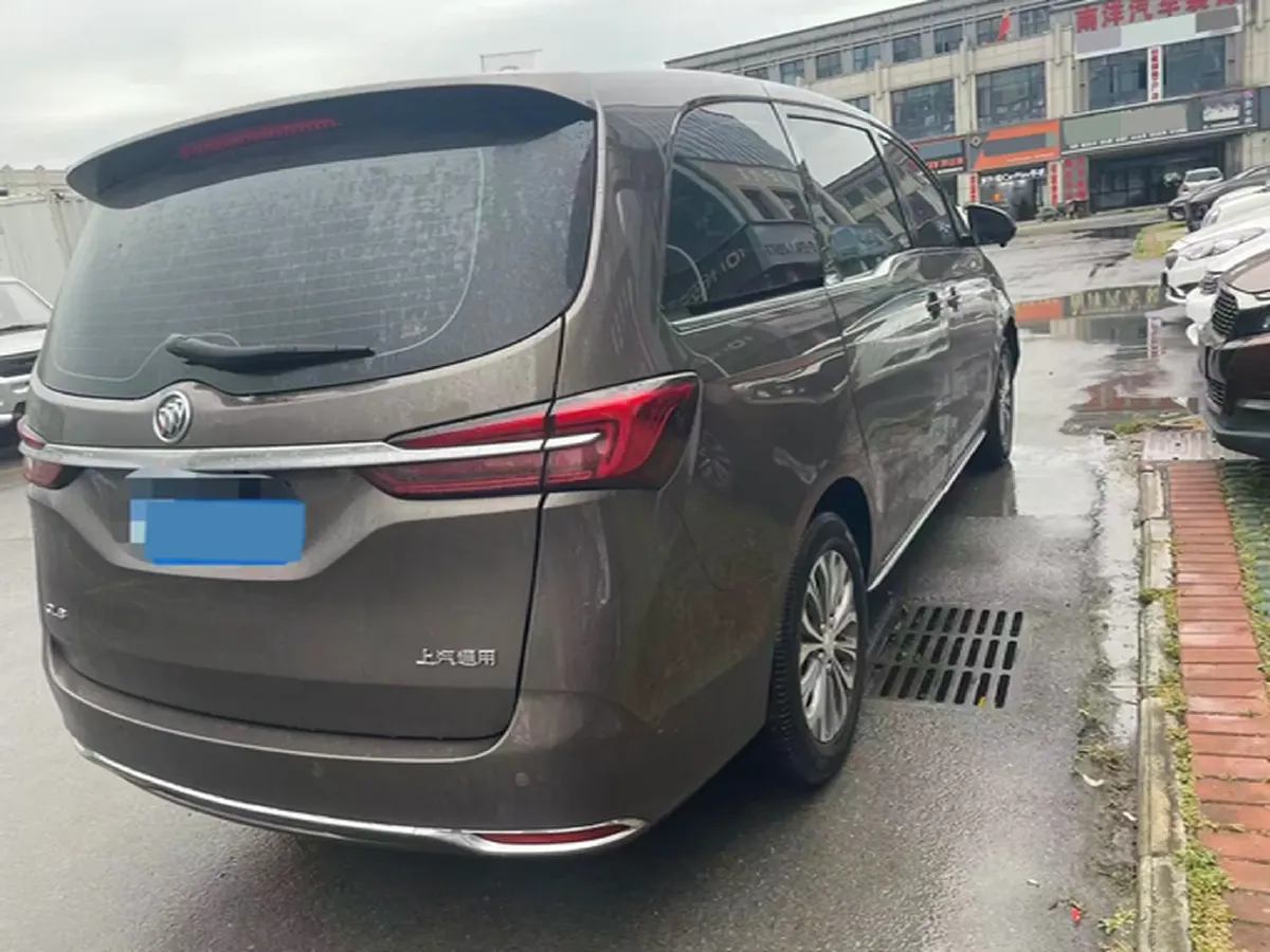 2023 Buick GL8 2.0T 237HP L4 9AT,autocango,china used car exporter,china ev exporter,chinese used car exporter,chinese used ev exporter