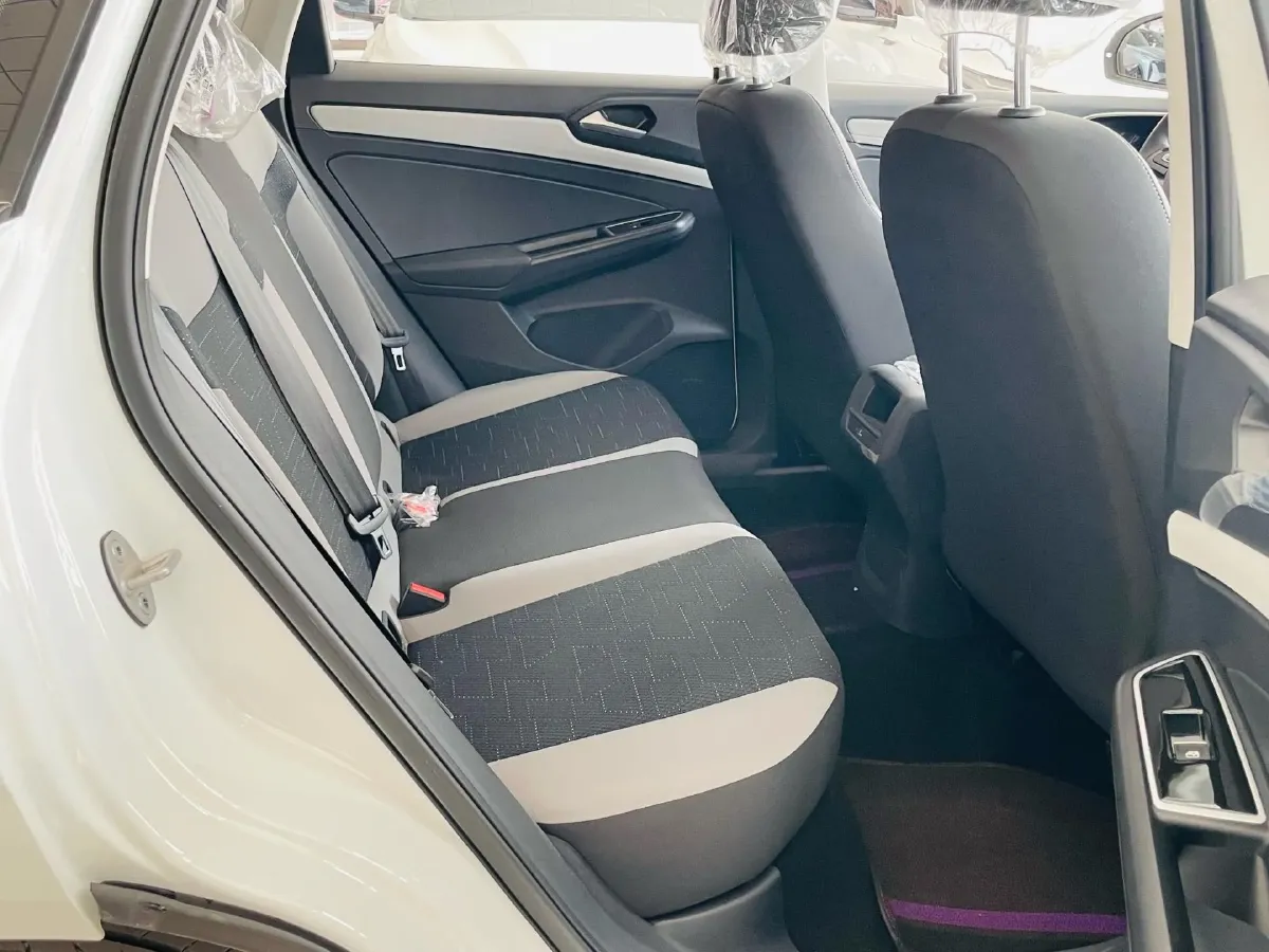 2024 Jetta VS5 1.4T 150HP L4 5MT,autocango,china used car exporter,china ev exporter,chinese used car exporter,chinese used ev exporter