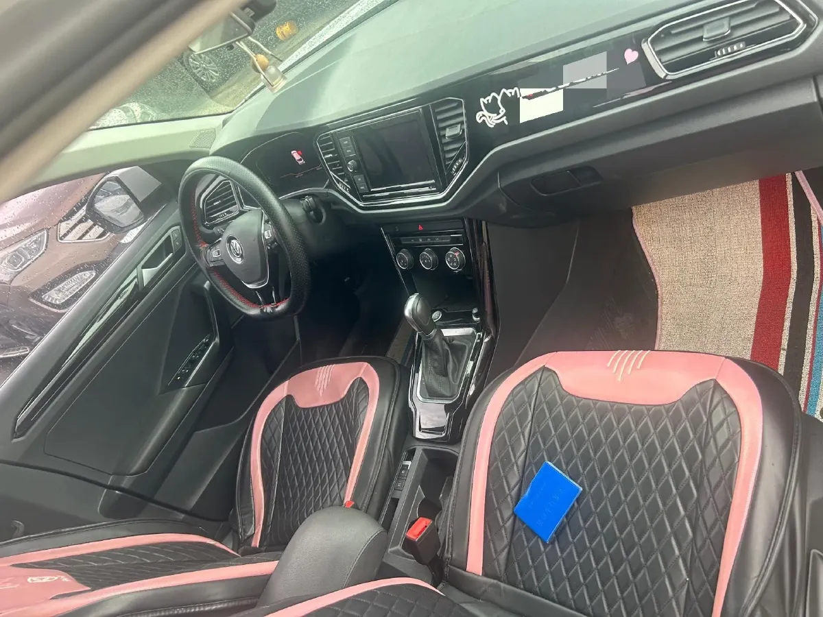 2019 Volkswagen T-Roc 1.4T 150HP L4 7DCT,autocango,china used car exporter,china ev exporter,chinese used car exporter,chinese used ev exporter
