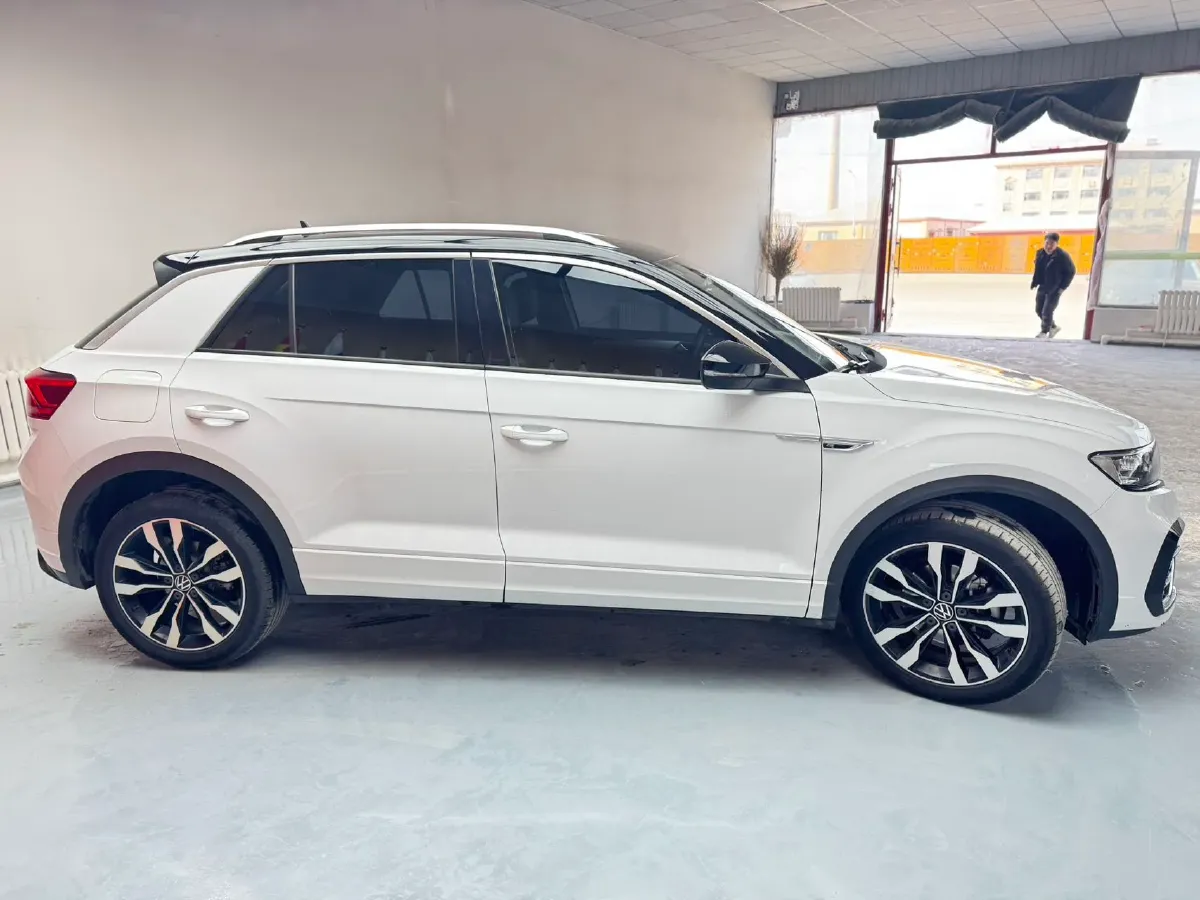 2022 Volkswagen T-Roc 1.4T 150HP L4 7DCT,autocango,china used car exporter,china ev exporter,chinese used car exporter,chinese used ev exporter