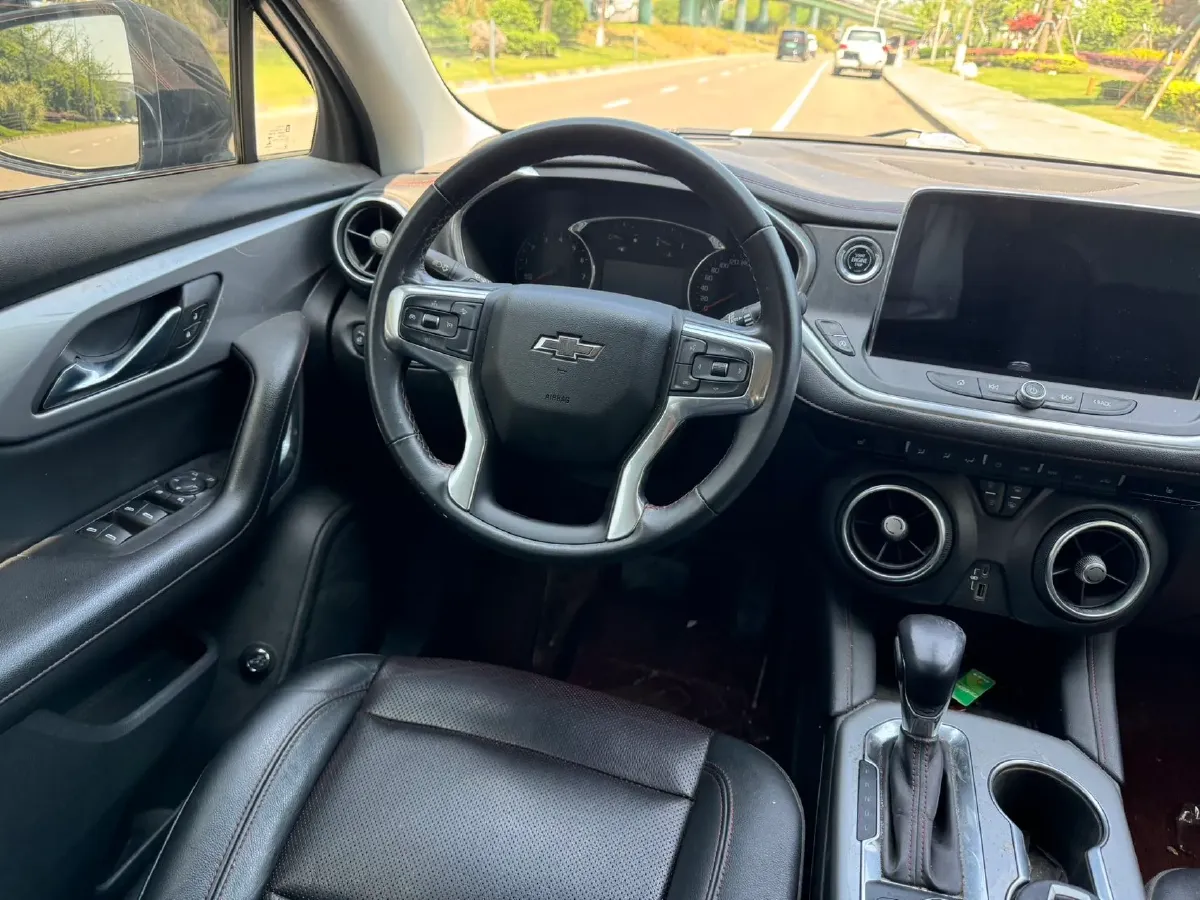 2020 Chevrolet Blazer 2.0T 237HP L4 9AT,autocango,china used car exporter,china ev exporter,chinese used car exporter,chinese used ev exporter