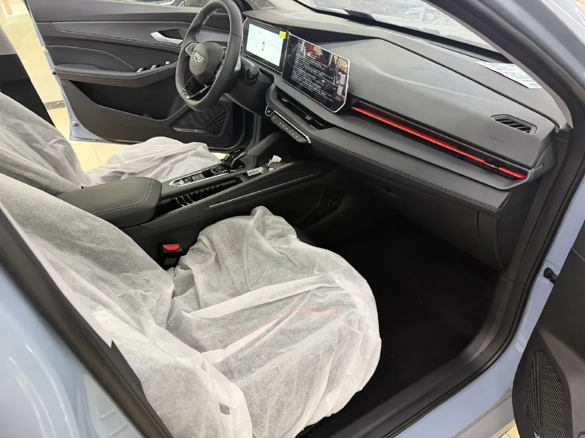 2024 Geely Binray 1.5T 181HP L4 7DCT,autocango,china used car exporter,china ev exporter,chinese used car exporter,chinese used ev exporter