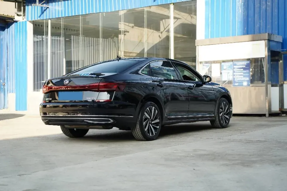 2024 Volkswagen Passat 2.0T 186HP L4 7DCT,autocango,china used car exporter,china ev exporter,chinese used car exporter,chinese used ev exporter