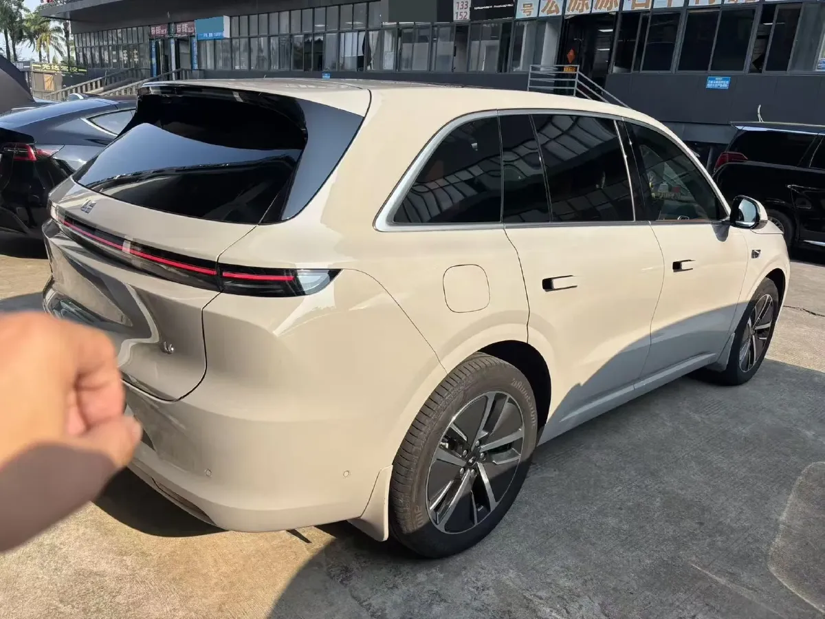 2024 Li L6 Range Extended 154HP L4 REEV 36.8KWH,autocango,china used car exporter,china ev exporter,chinese used car exporter,chinese used ev exporter