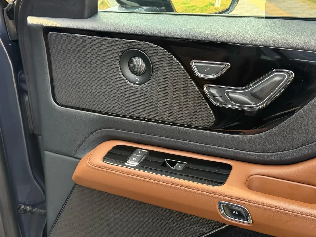 2022 Lincoln Aviator 3.0T 355HP V6 10AT,autocango,china used car exporter,china ev exporter,chinese used car exporter,chinese used ev exporter