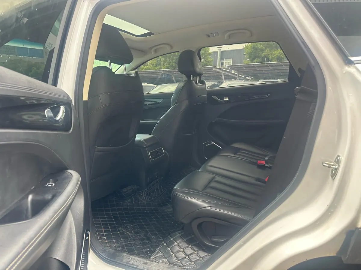 2019 Jetour X90 1.6T 197HP L4 7DCT,autocango,china used car exporter,china ev exporter,chinese used car exporter,chinese used ev exporter