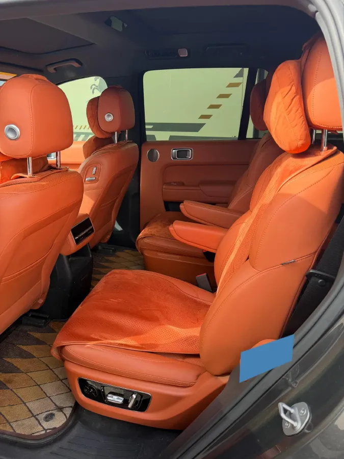 2023 Li L8 Range Extended 154HP REEV 40.9KWH,autocango,china used car exporter,china ev exporter,chinese used car exporter,chinese used ev exporter