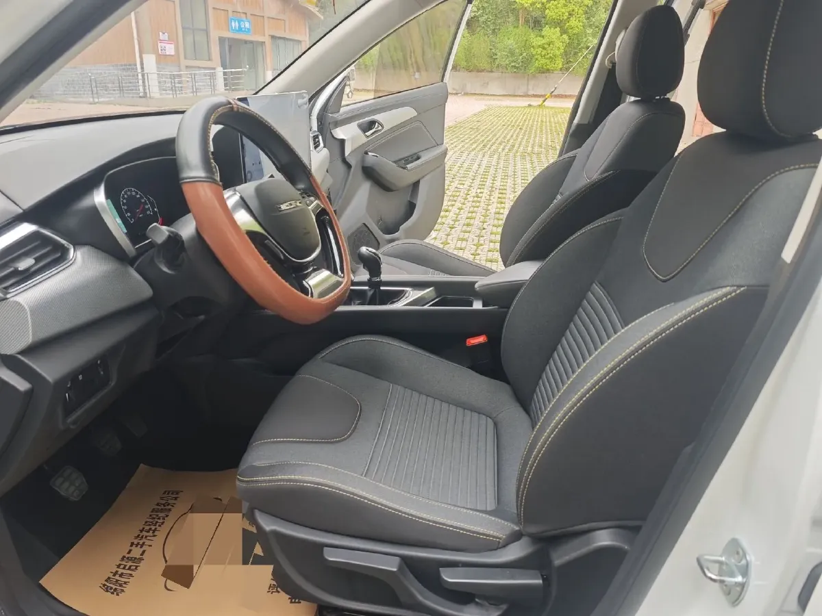 2019 BeiJing Auto X3 1.5T 150HP L4 6MT,autocango,china used car exporter,china ev exporter,chinese used car exporter,chinese used ev exporter