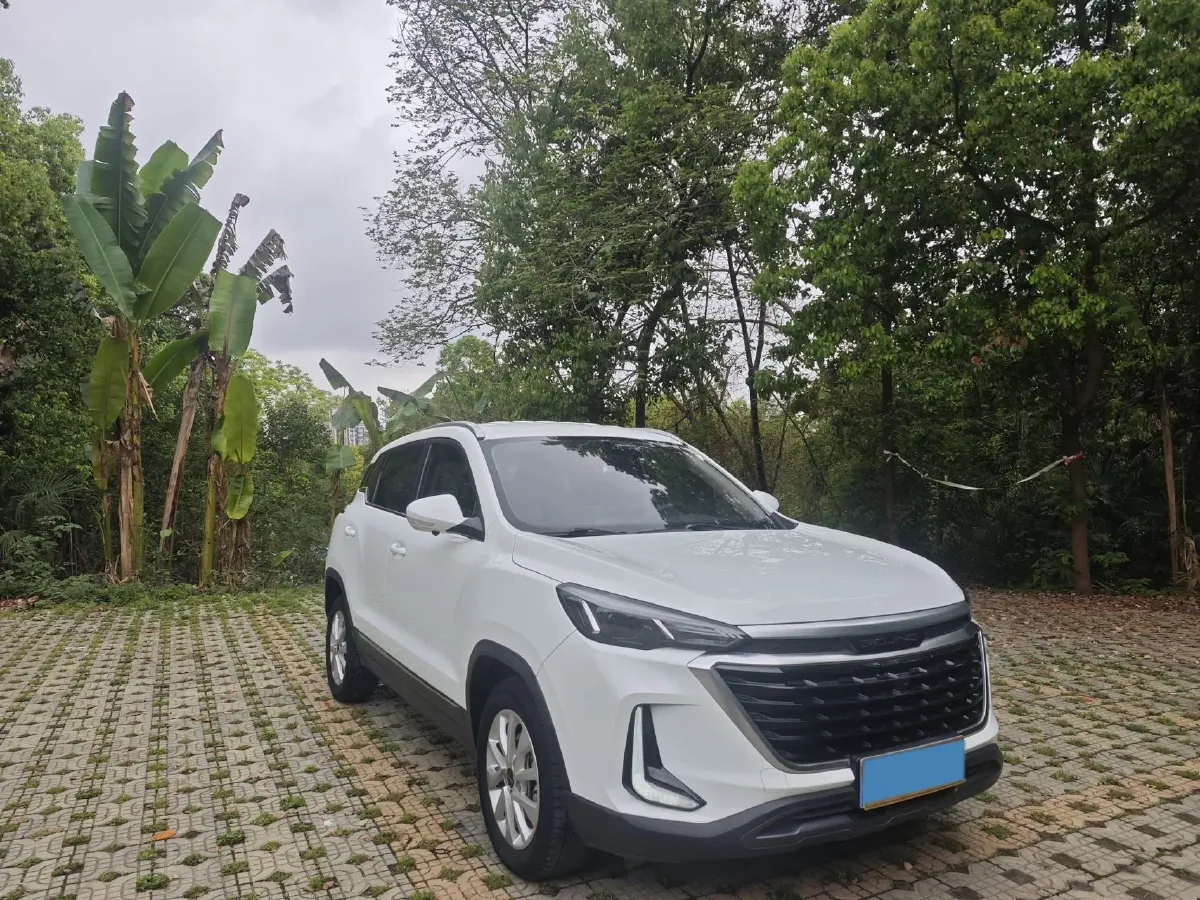 2019 BeiJing Auto X3 1.5T 150HP L4 6MT,autocango,china used car exporter,china ev exporter,chinese used car exporter,chinese used ev exporter