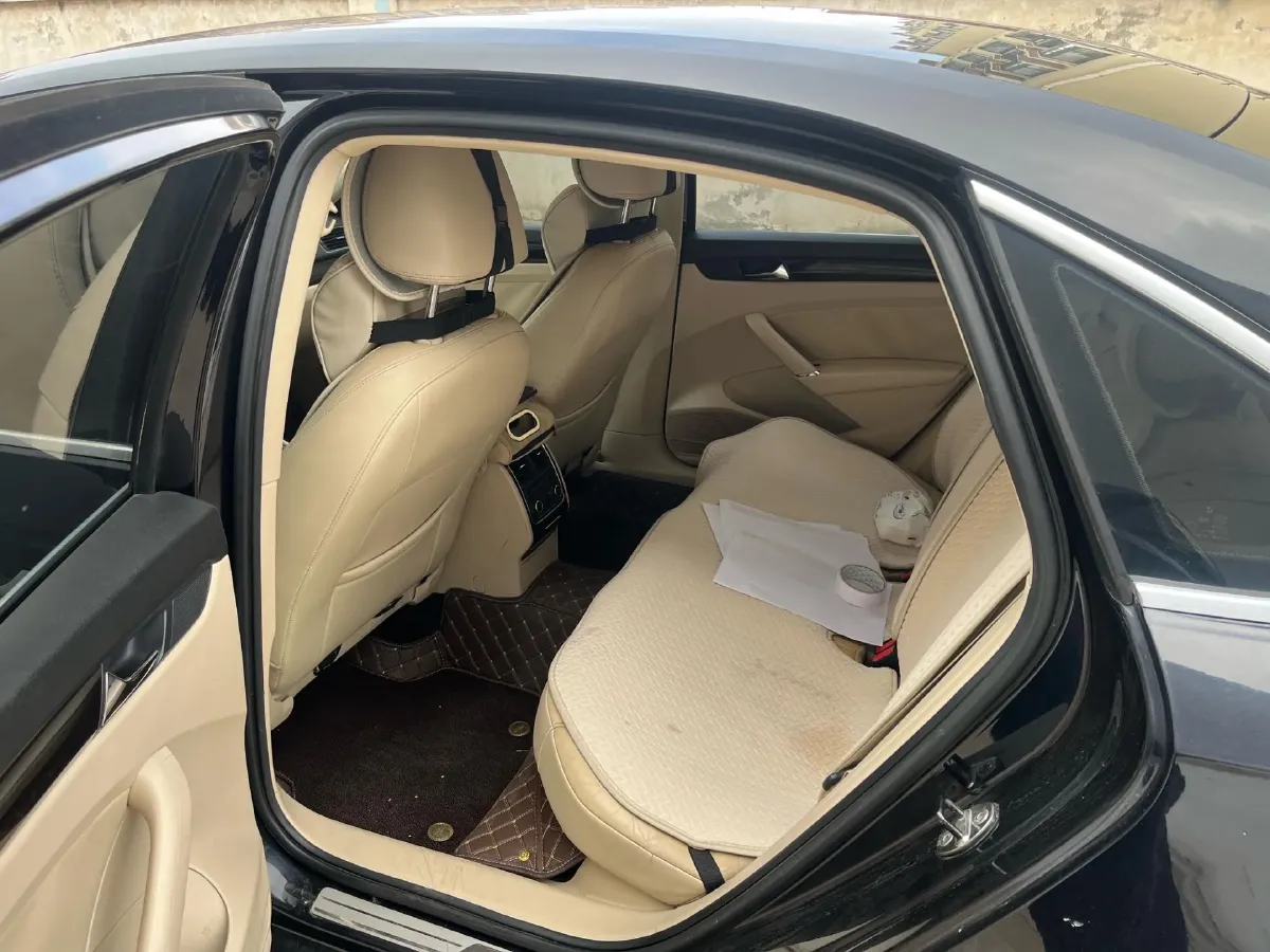 2011 Volkswagen Passat 1.8T 160HP L4 6AT,autocango,china used car exporter,china ev exporter,chinese used car exporter,chinese used ev exporter