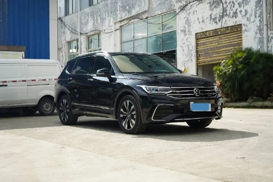 2024 Volkswagen Tiguan L 2.0T 186HP L4 7DCT,autocango,china used car exporter,china ev exporter,chinese used car exporter,chinese used ev exporter
