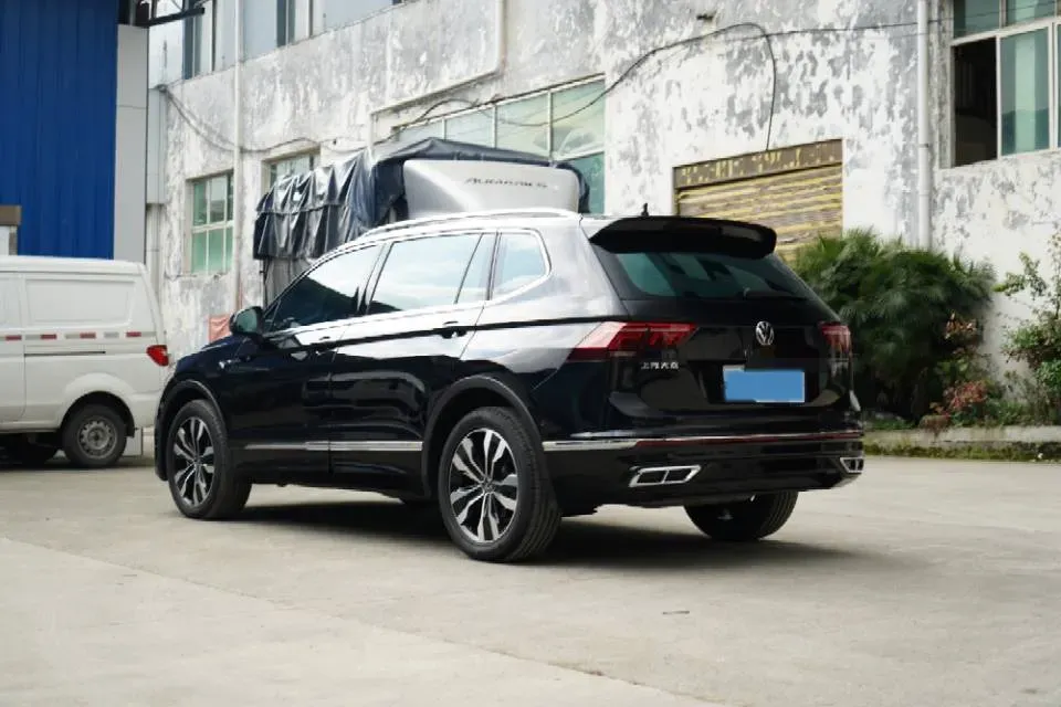 2024 Volkswagen Tiguan L 2.0T 186HP L4 7DCT,autocango,china used car exporter,china ev exporter,chinese used car exporter,chinese used ev exporter