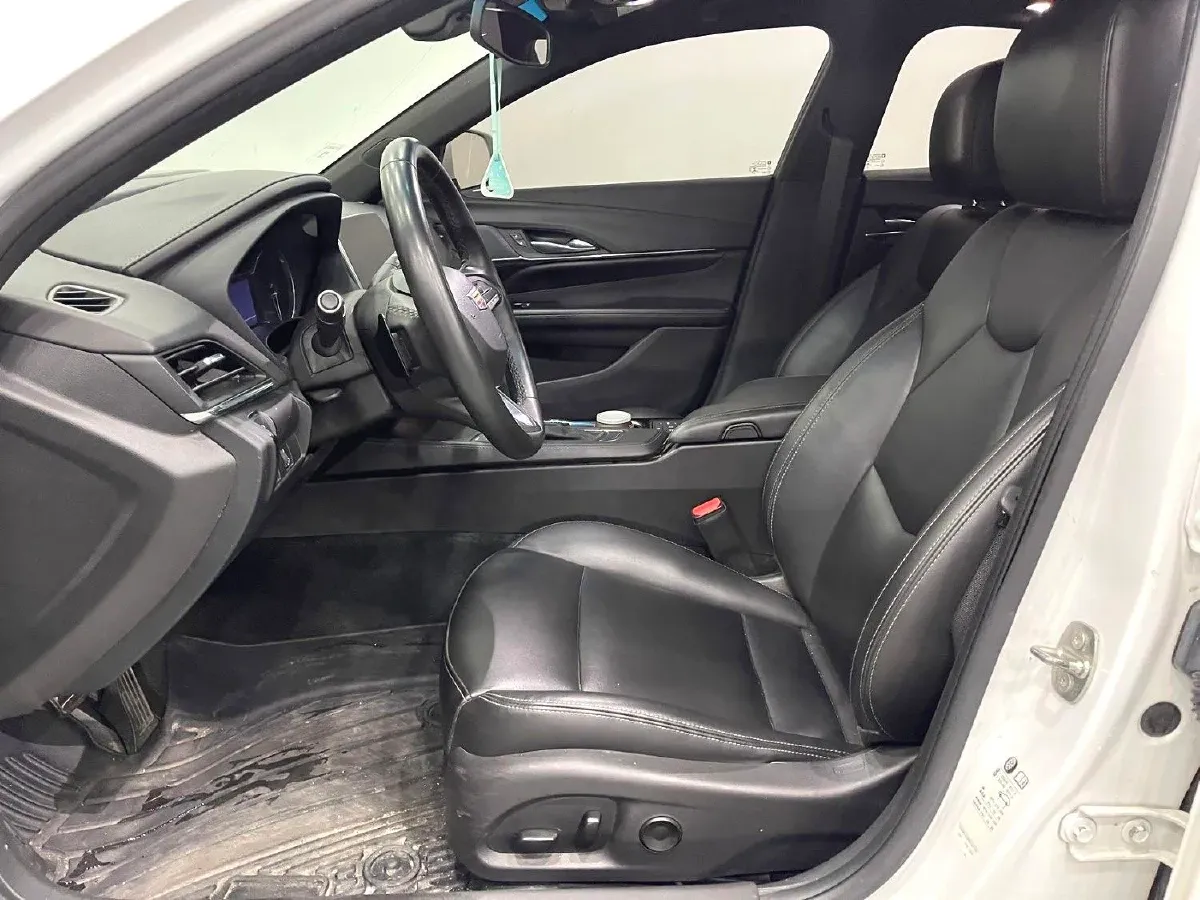 2023 Cadillac CT4 1.5T 211HP L4 8AT,autocango,china used car exporter,china ev exporter,chinese used car exporter,chinese used ev exporter