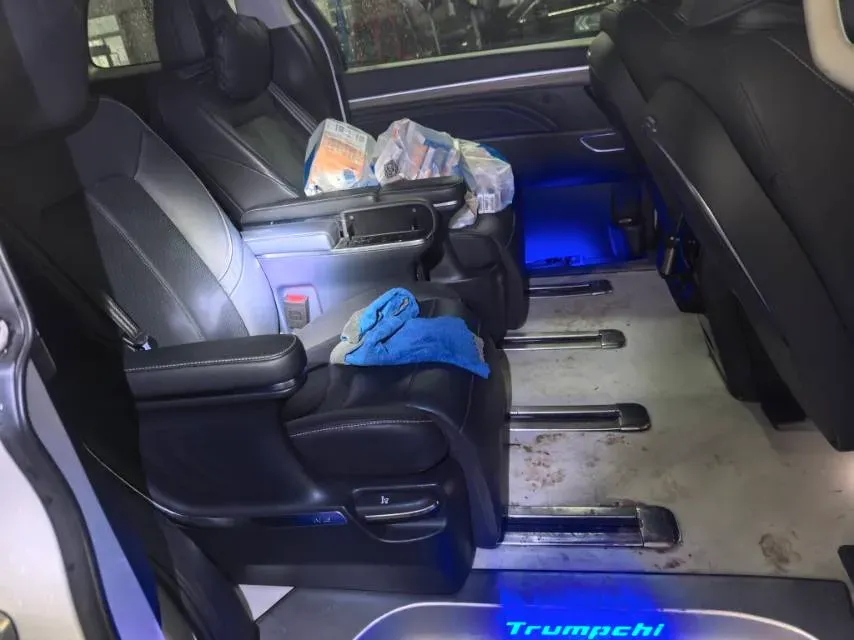 2023 GAC Trumpchi M8 2.0T 252HP L4 8AT,autocango,china used car exporter,china ev exporter,chinese used car exporter,chinese used ev exporter