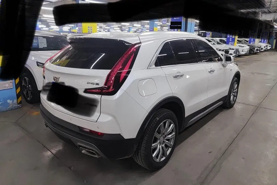 2022 Cadillac XT4 2.0T 237HP L4 9AT,autocango,china used car exporter,china ev exporter,chinese used car exporter,chinese used ev exporter