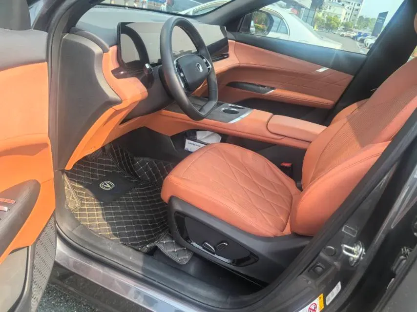 2025 ChangAn CS75 Plus 1.5T 192HP L4 8AT,autocango,china used car exporter,china ev exporter,chinese used car exporter,chinese used ev exporter