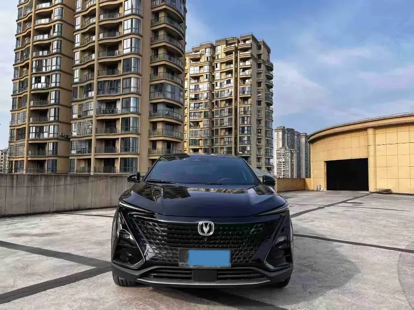 2022 ChangAn UNI-T 1.5T 188HP L4 7DCT,autocango,china used car exporter,china ev exporter,chinese used car exporter,chinese used ev exporter
