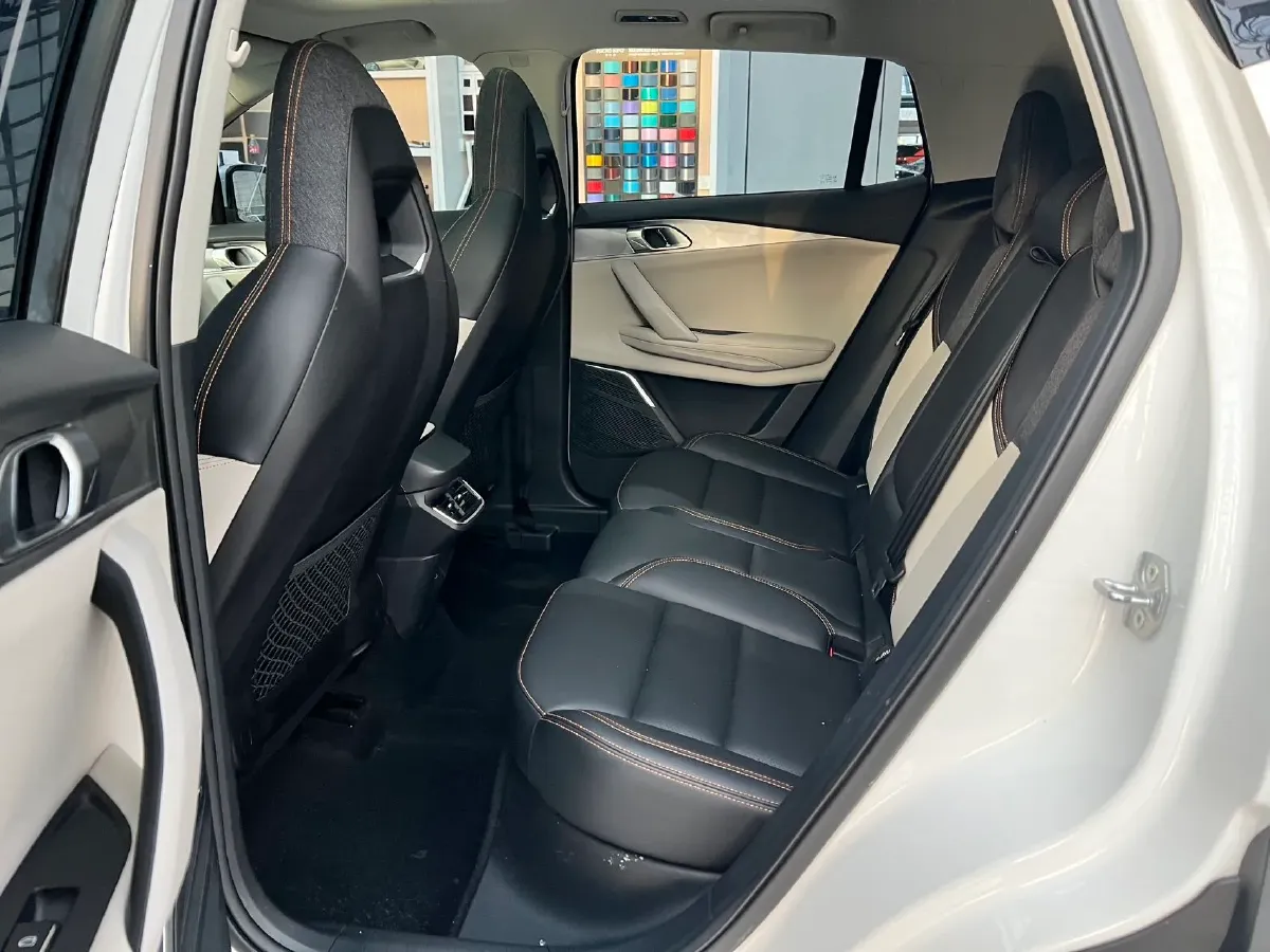 2023 LYNK&CO 06 1.5T 181HP L4 7DCT,autocango,china used car exporter,china ev exporter,chinese used car exporter,chinese used ev exporter