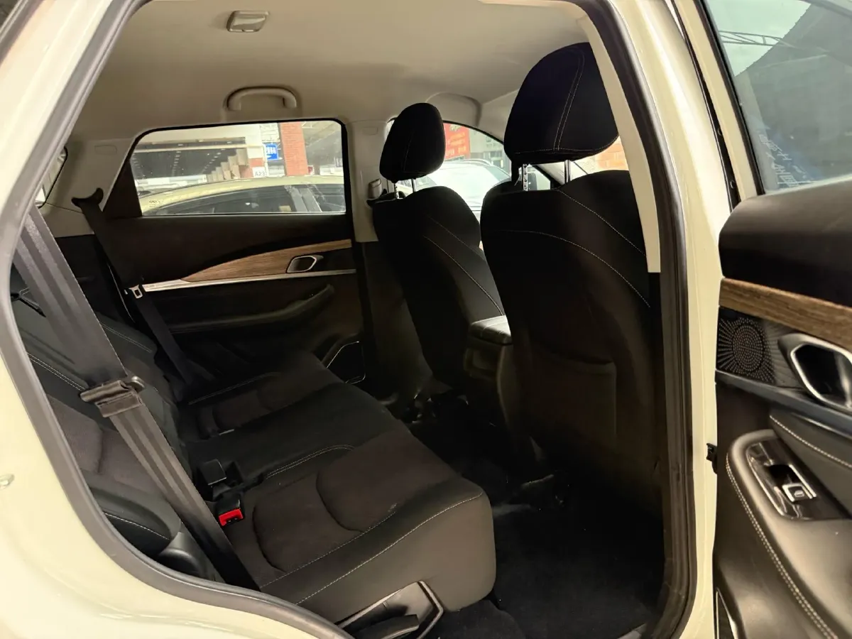 2020 Jetour X70 1.5T 156HP L4 6MT,autocango,china used car exporter,china ev exporter,chinese used car exporter,chinese used ev exporter