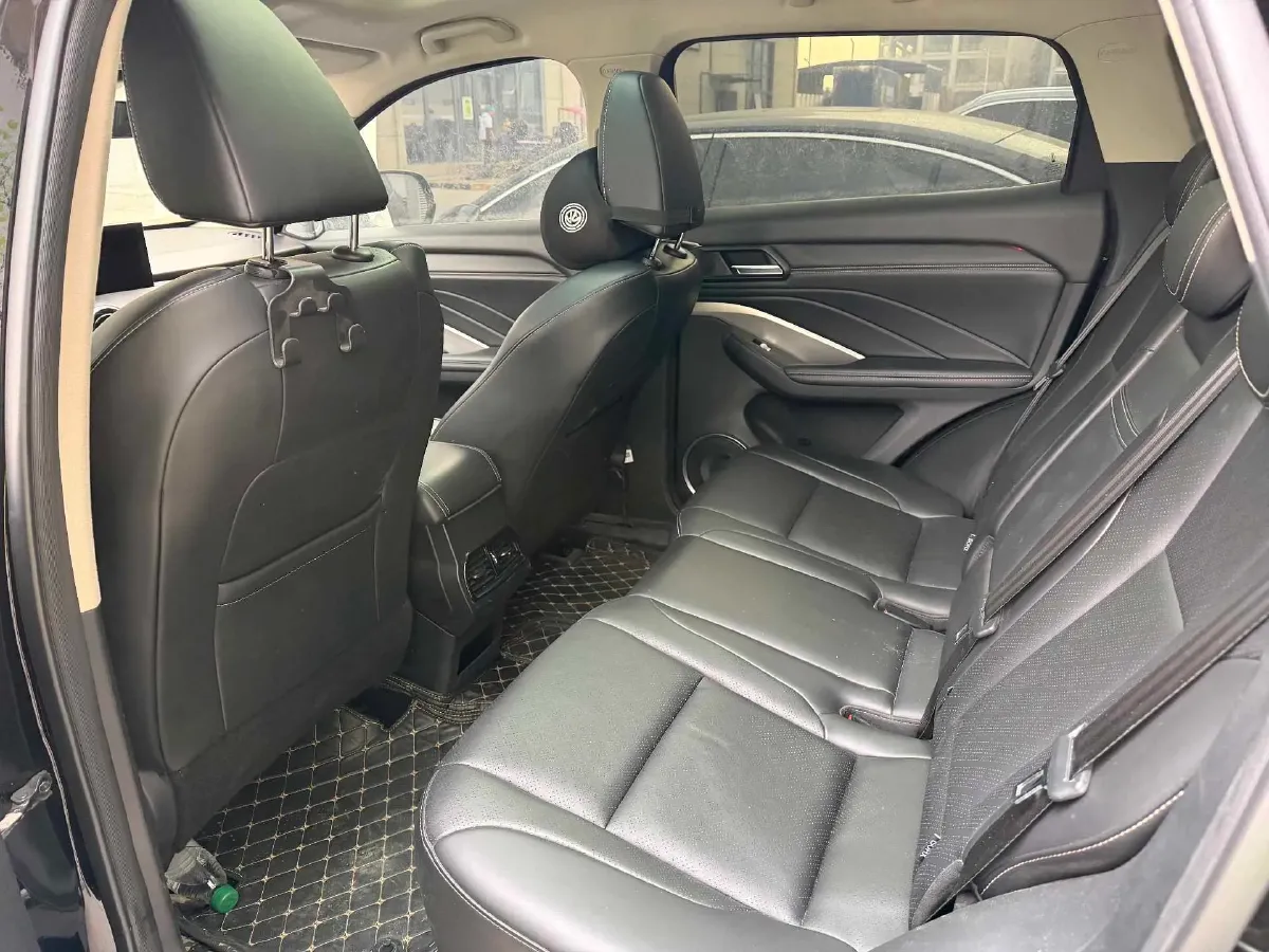 2021 WEY VV6 2.0T 227HP L4 7DCT,autocango,china used car exporter,china ev exporter,chinese used car exporter,chinese used ev exporter