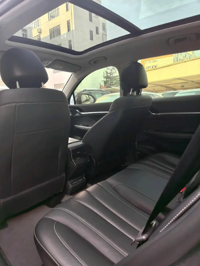 2022 Roewe RX5 MAX 1.5T 181HP L4 6AT,autocango,china used car exporter,china ev exporter,chinese used car exporter,chinese used ev exporter