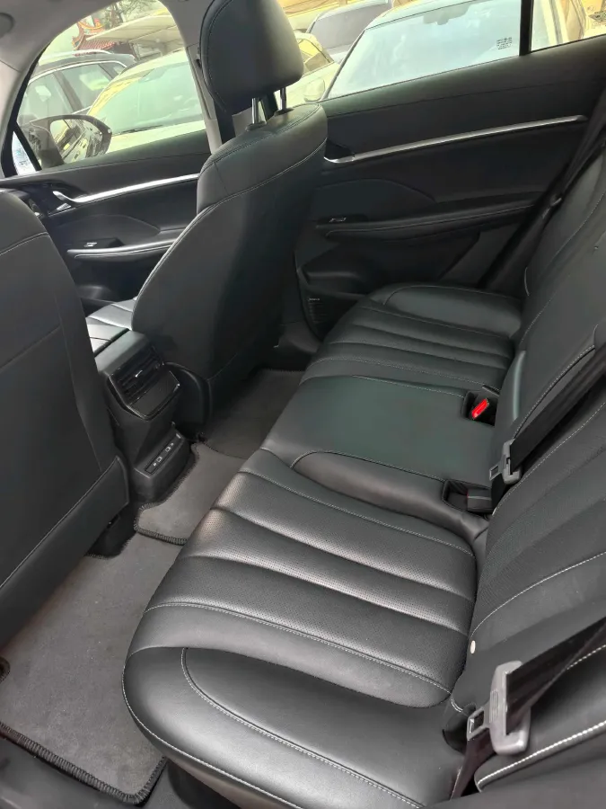 2022 Roewe RX5 MAX 1.5T 181HP L4 6AT,autocango,china used car exporter,china ev exporter,chinese used car exporter,chinese used ev exporter