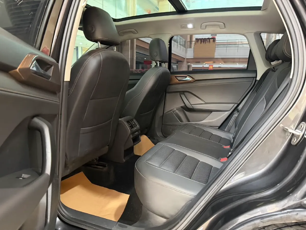 2022 Volkswagen Tharu 1.4T 150HP L4 7DCT,autocango,china used car exporter,china ev exporter,chinese used car exporter,chinese used ev exporter